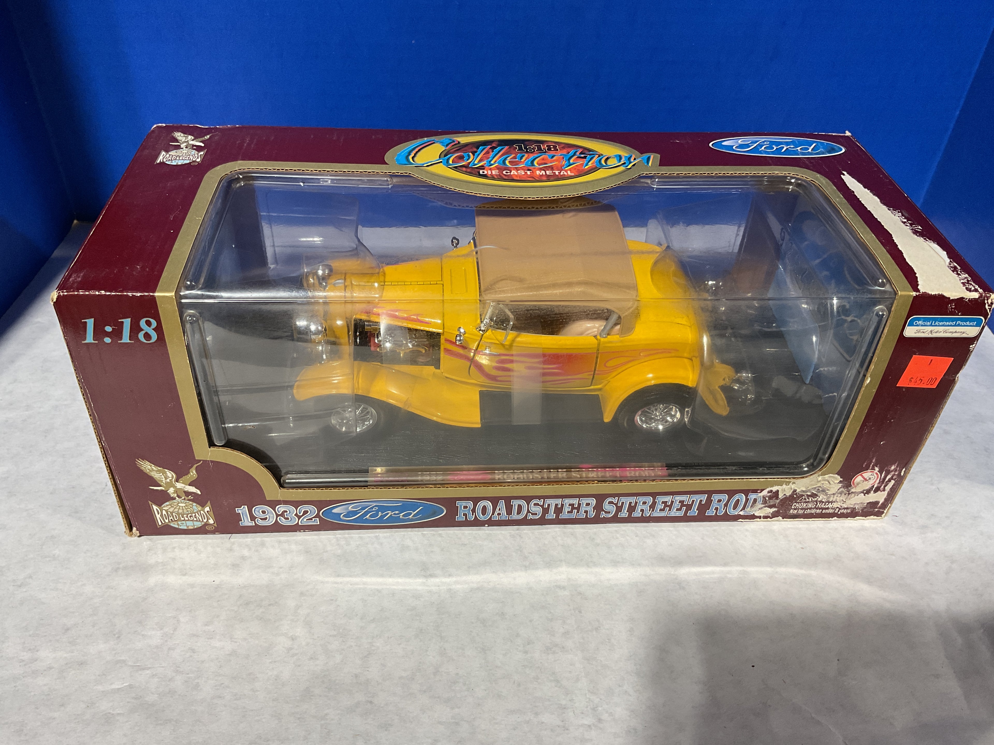 1:18 Scale 1932 Ford Roadster Street Rod – Road Legends Die-Cast Model (Yellow w/ Flames)
