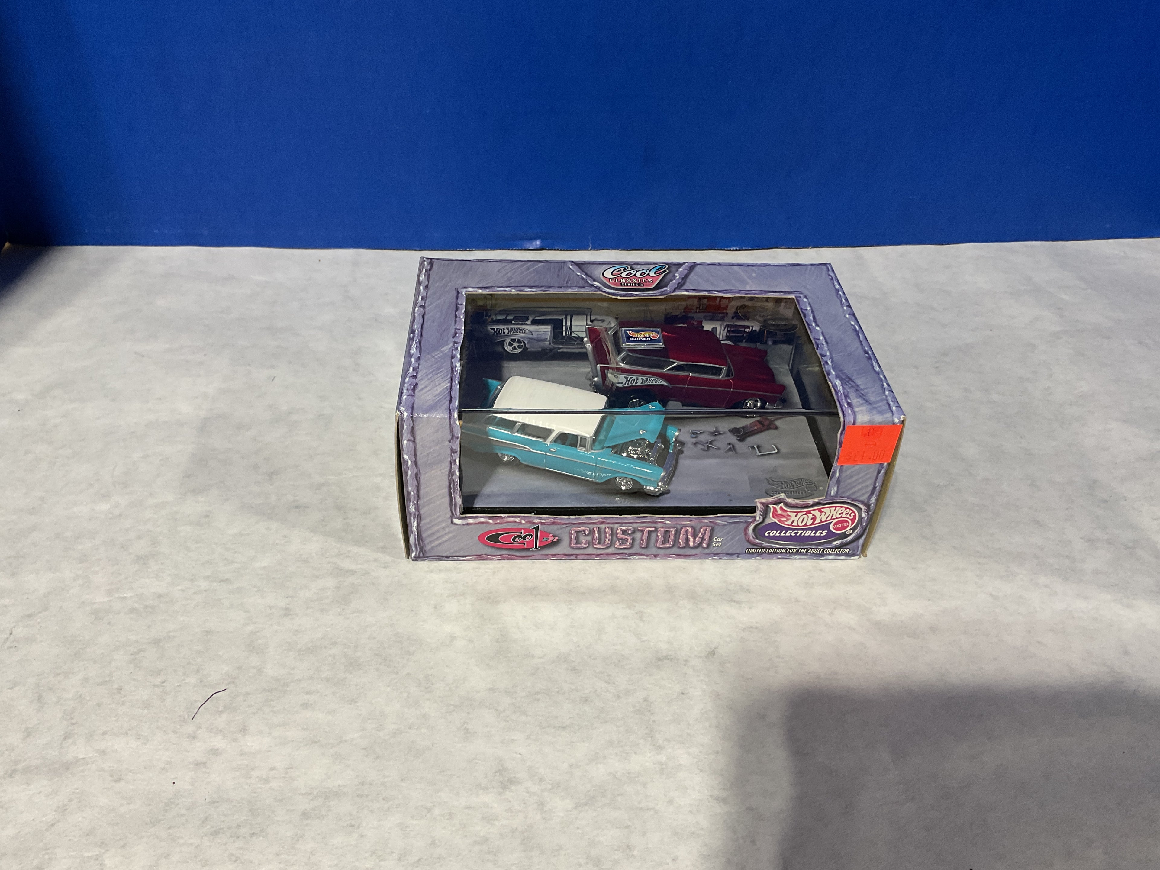 Hot Wheels Cool Classics Custom Car Set – 2-Car Die-Cast Set (Chevy Nomad Style, Boxed)