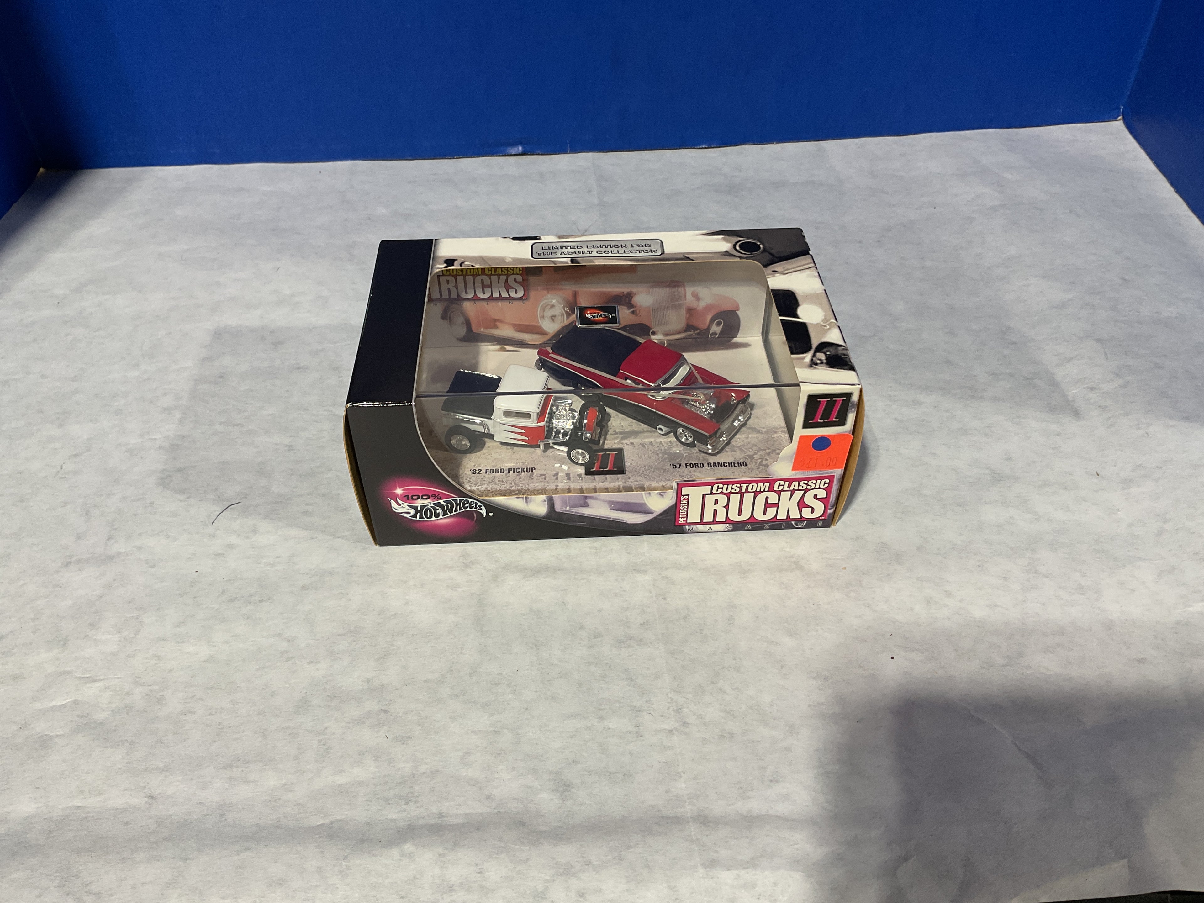 1:18 Hot Wheels Custom Classic Trucks Set II – Die-Cast Collector Set