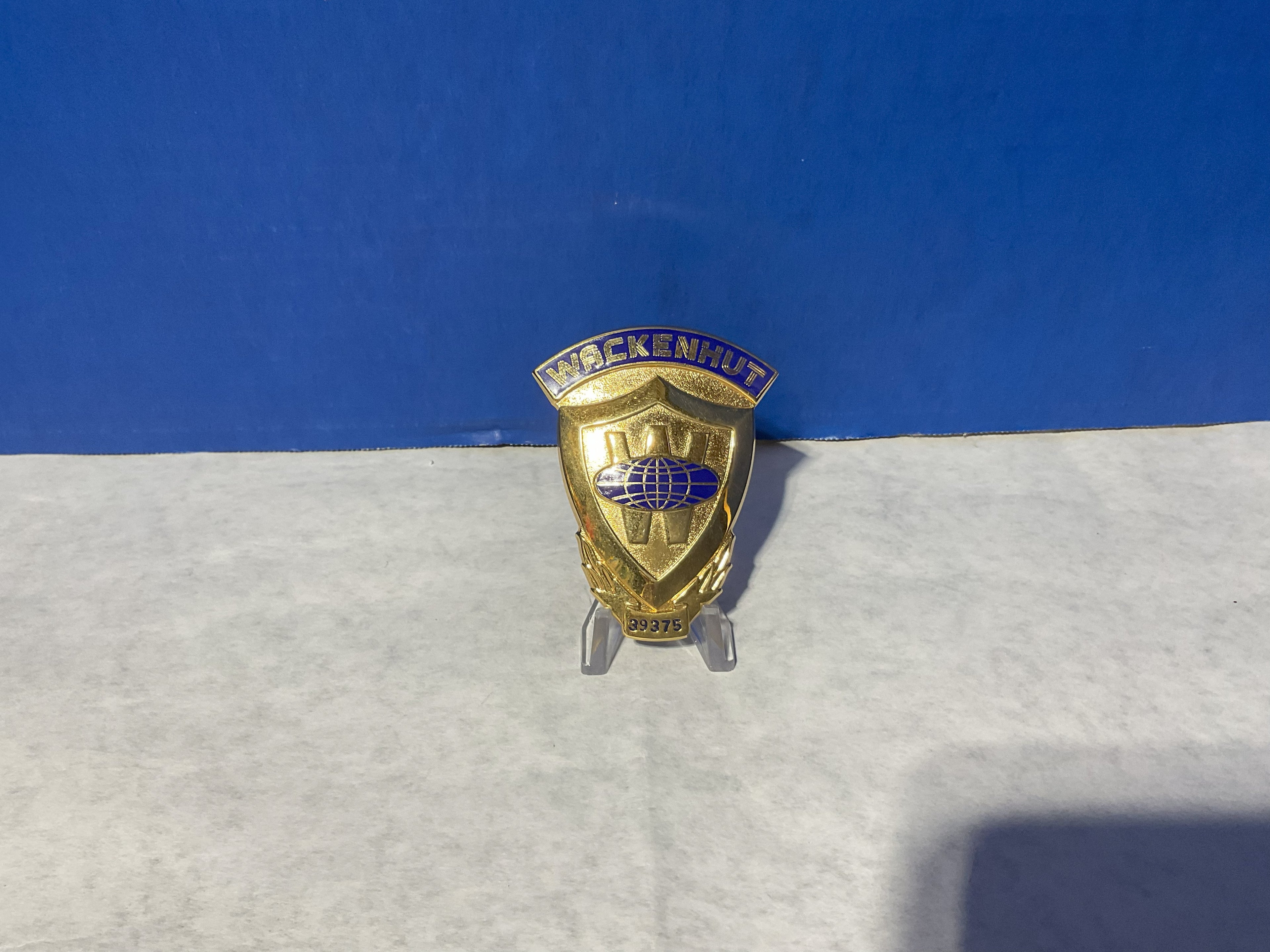 Wackenhut 33375 Badge