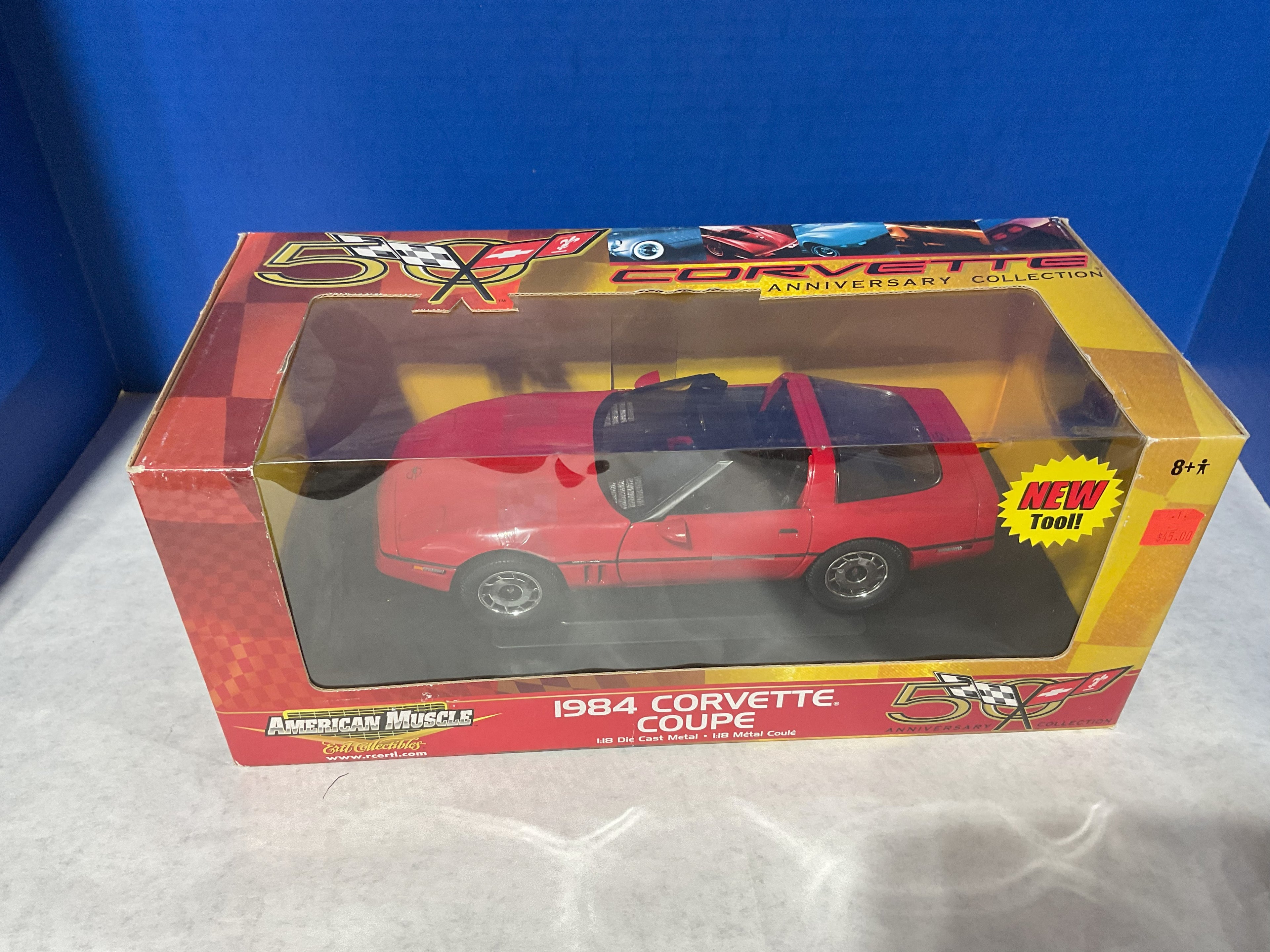 1:18 Scale American Muscle 1984 Corvette Coupe