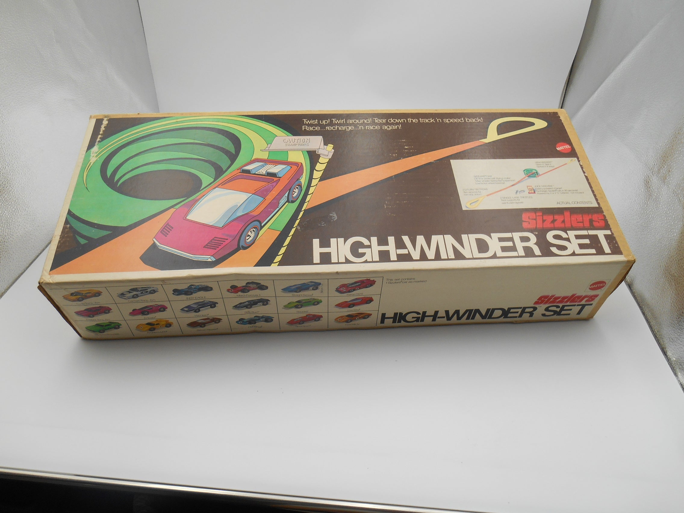 Mattel Sizzlers High-Winder Set with Mystery Car