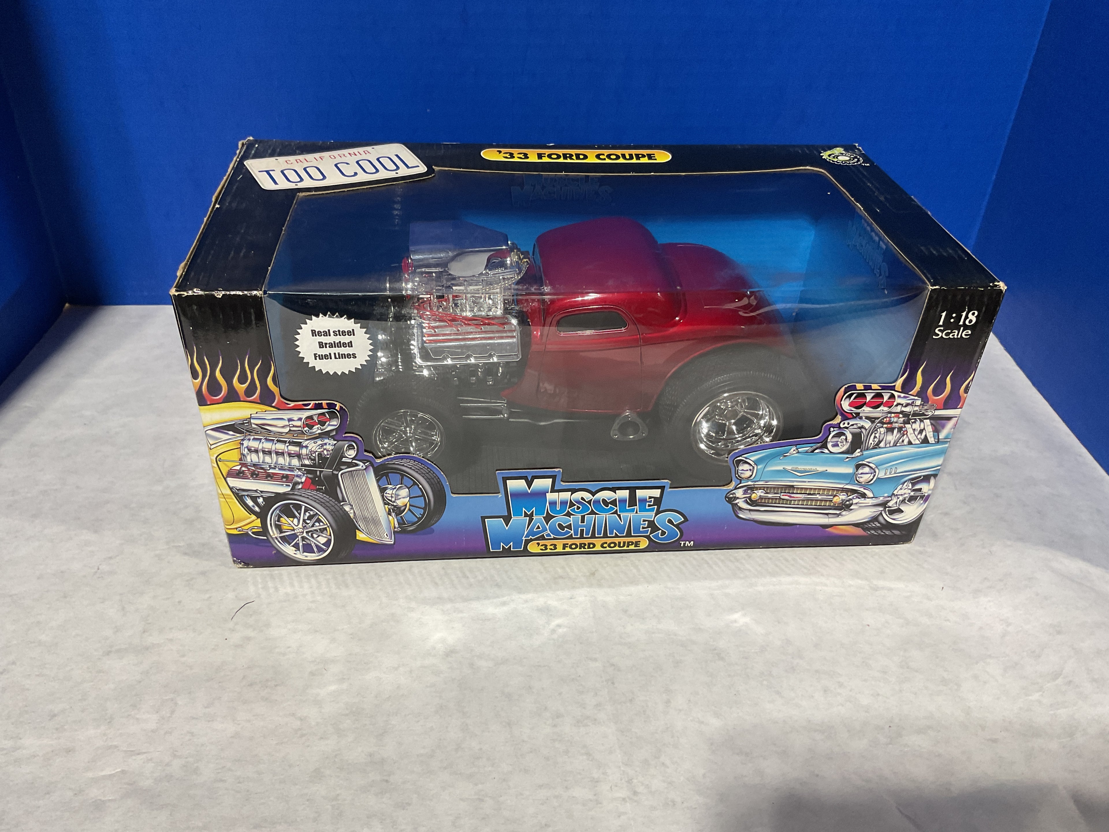1:18 Muscle Machines 1933 Ford Coupe – Die-Cast Collector Model