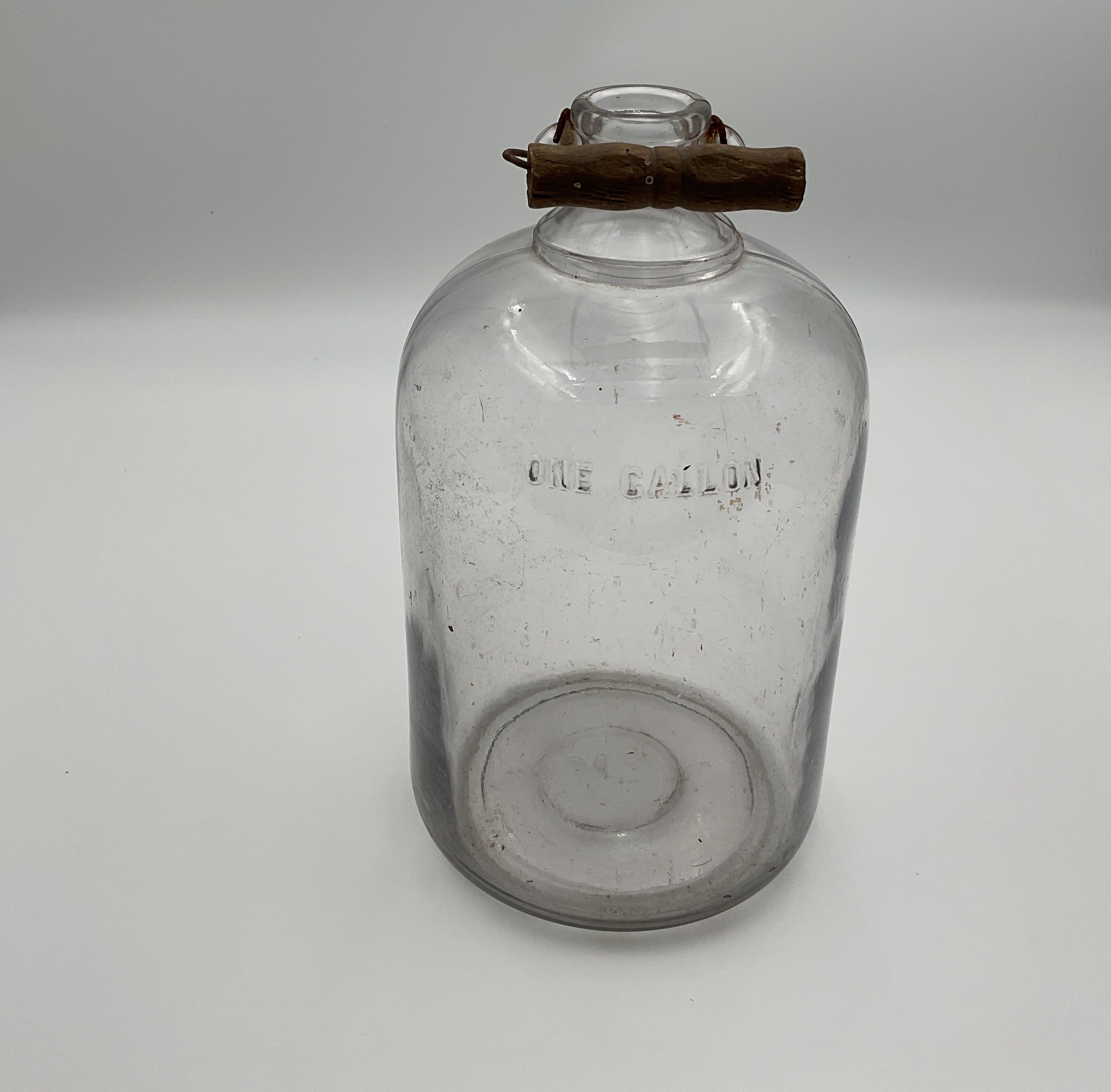 One Gallon Glass Jug with Wooden Handle – Embossed Clear Utility Jug