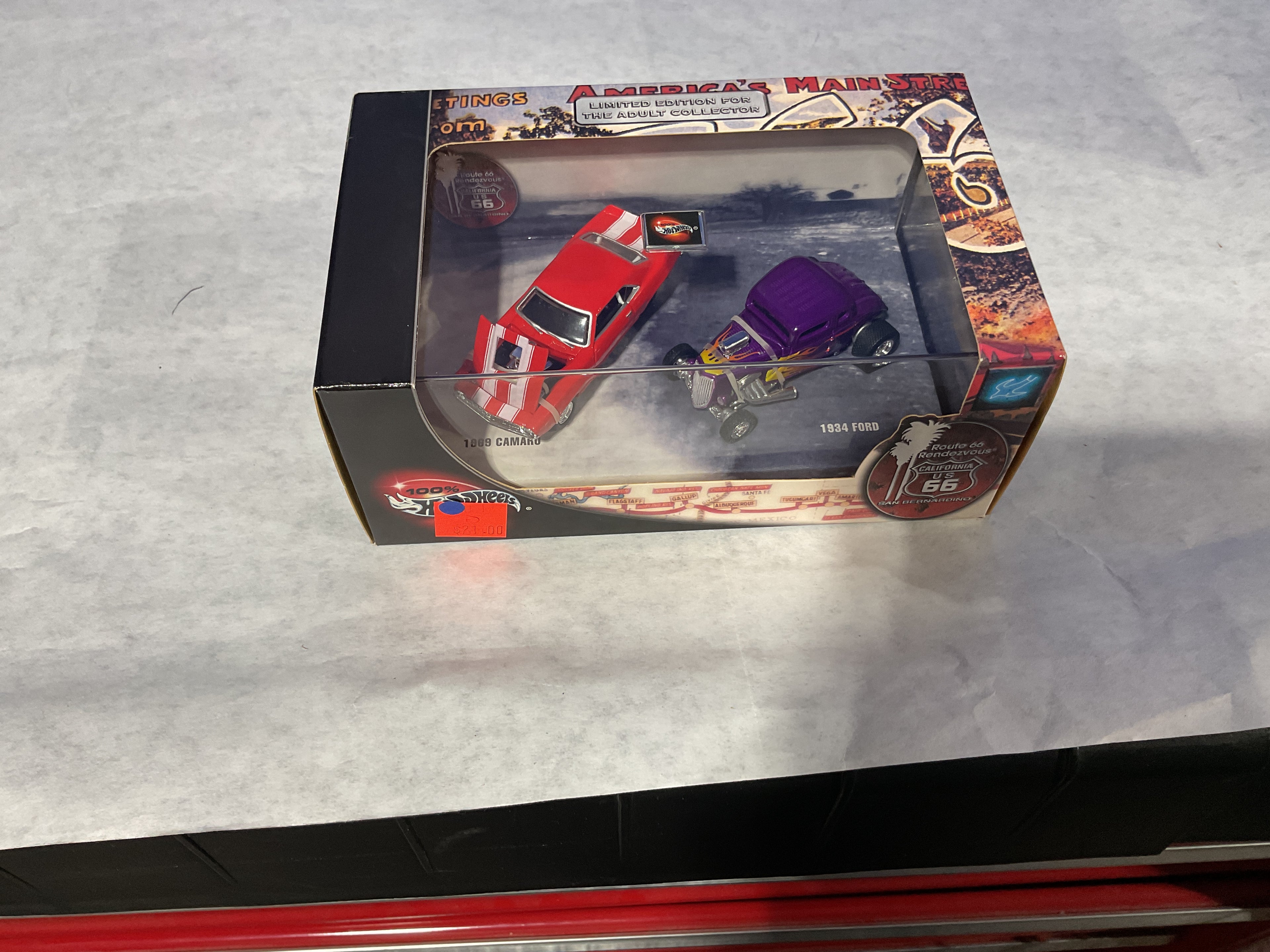 Hot Wheels Route 66 Rendezvous 2-Car Set – 1968 Camaro & 1934 Ford Coupe (Limited Edition)