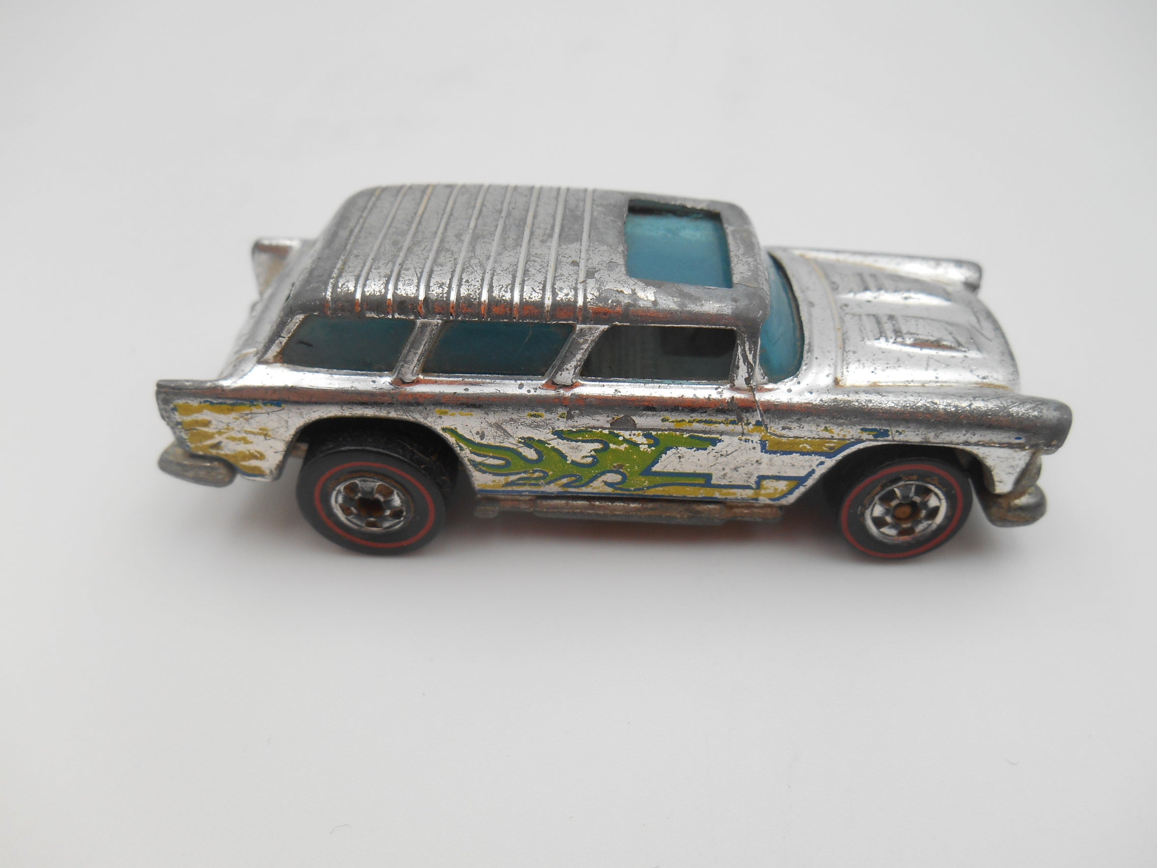 Vintage Hot Wheels 1955 Chevrolet Nomad wagon, the Alive ’55