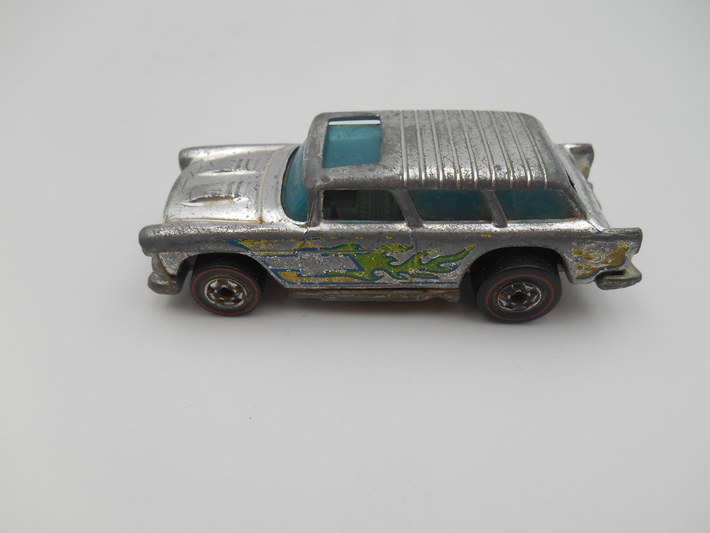 Vintage Hot Wheels 1955 Chevrolet Nomad wagon, the Alive ’55