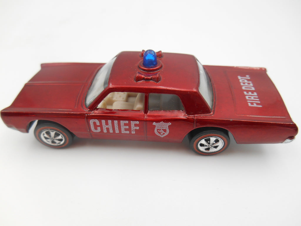 Vintage Hot Wheels Custom Police Cruiser ("Chief") – Redline Era metallic red paint 1988