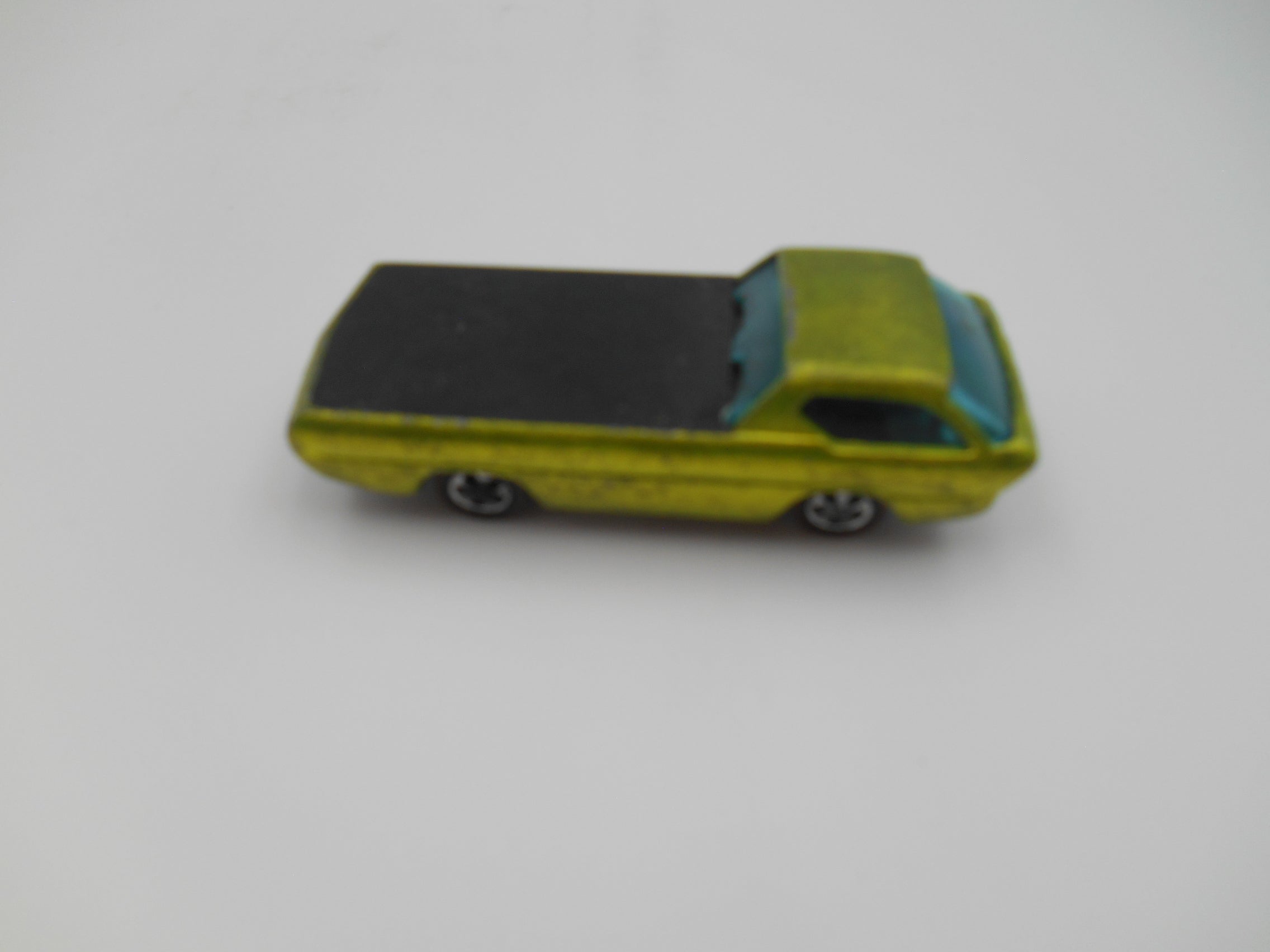 Vintage Hot Wheels Deora Olive/lime