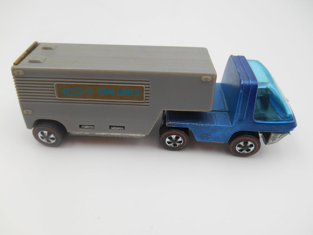 Vintage Hot Wheels Heavyweights Moving Van blue