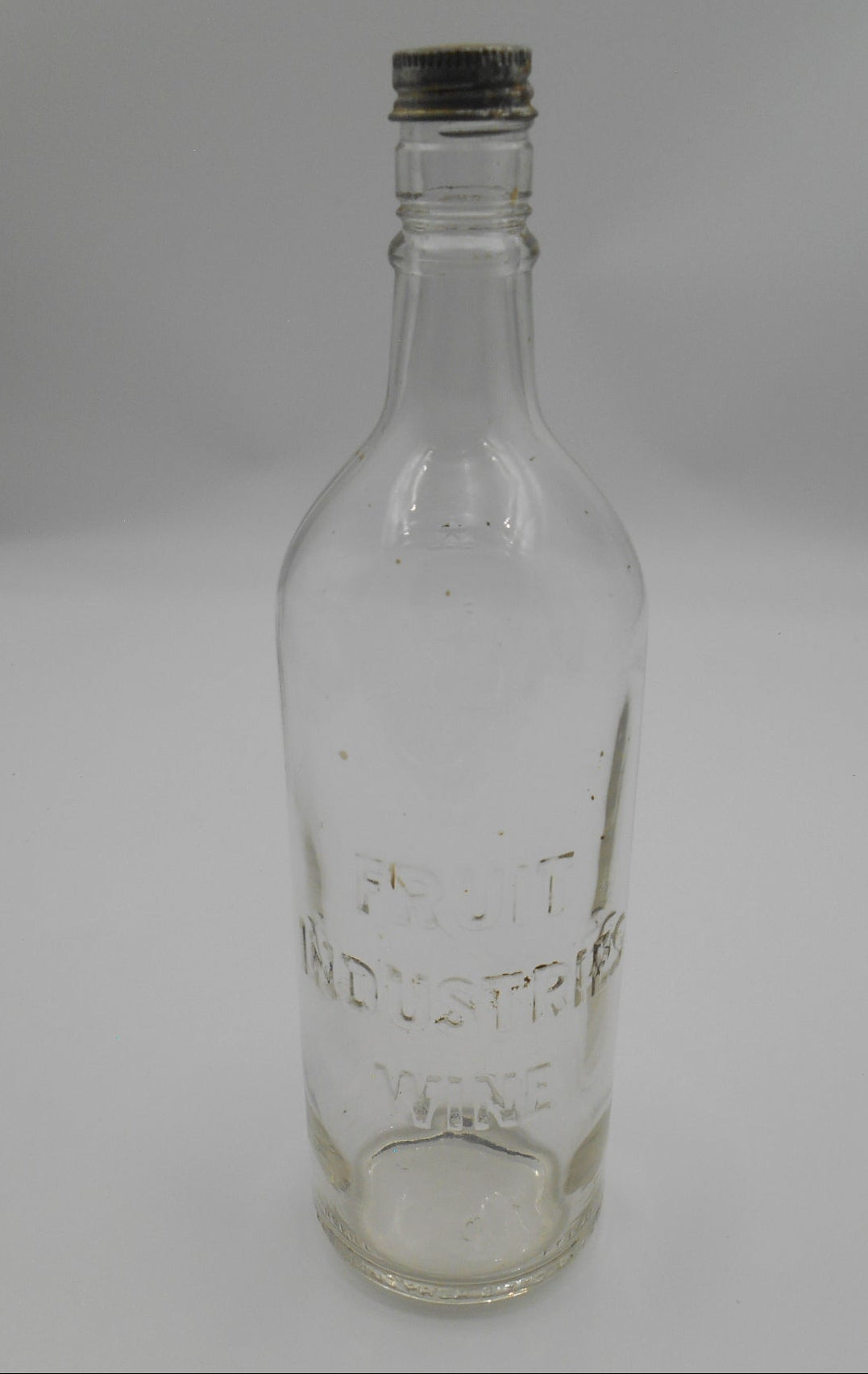Vintage Fruit Industries Ltd. 4/5 Quart Wine Bottle – 1939–1951