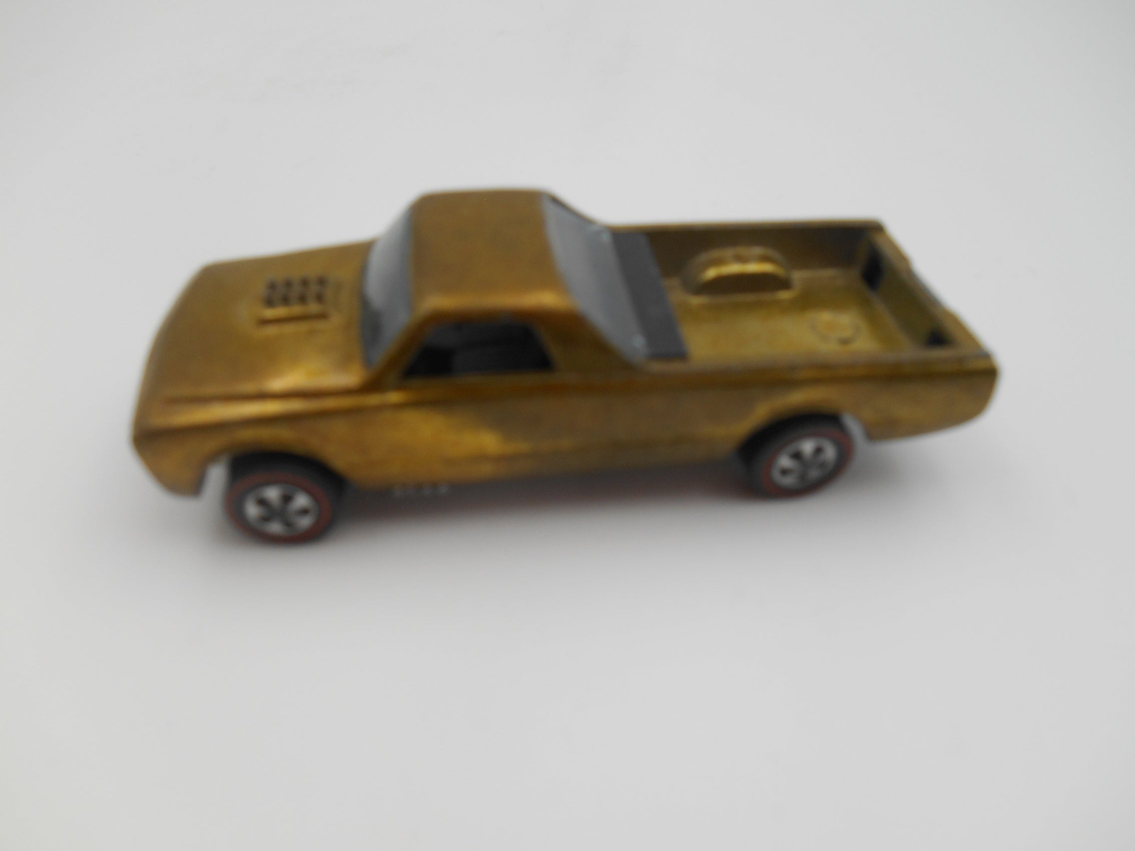 Vintage Hot Wheels Custom Fleetside Pickup (1968 Casting)olive/gold spectraflame