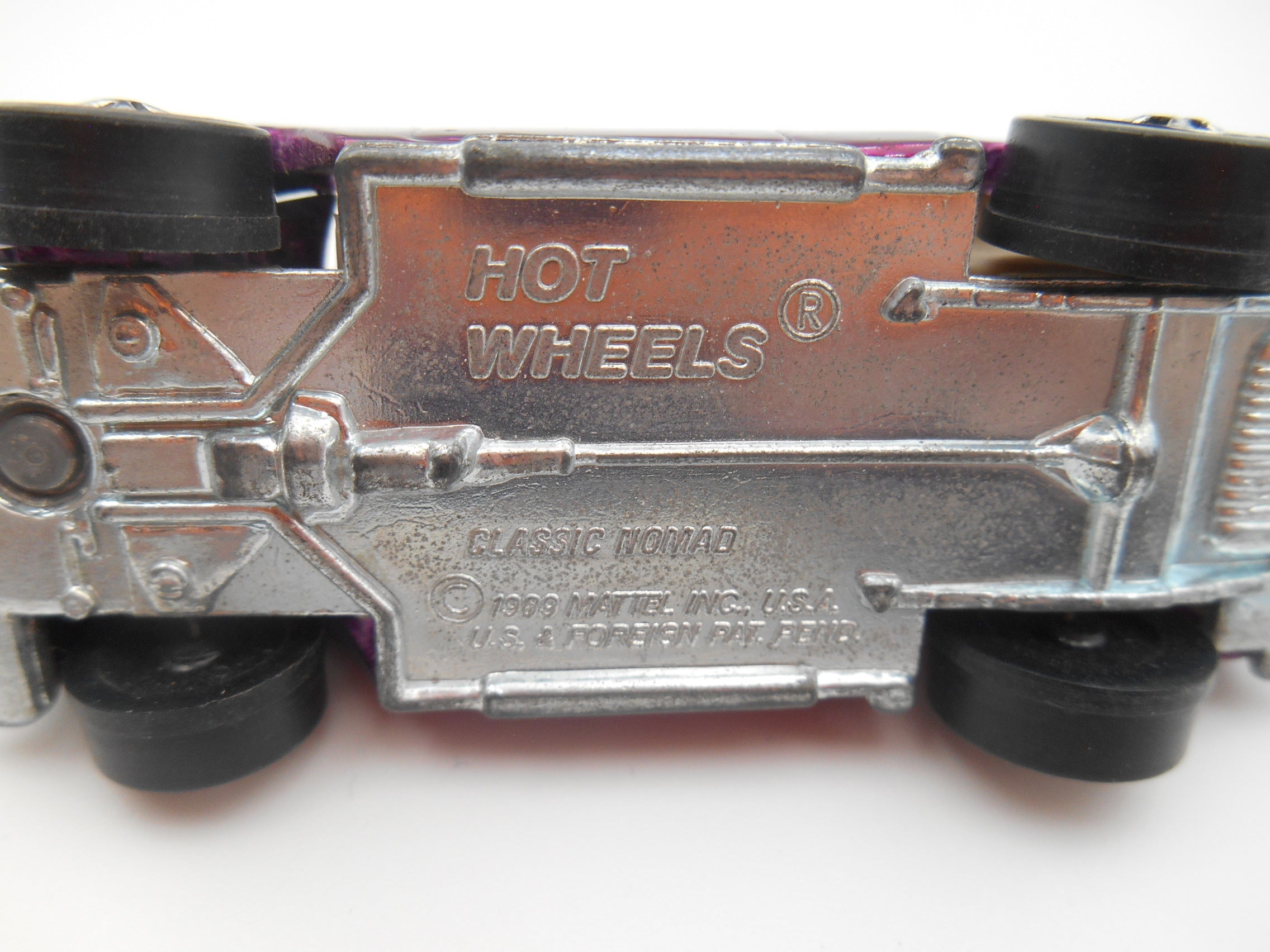Vintage Hot Wheels Classic Nomad Wagon (1969 Casting)Magenta plum spectraflame