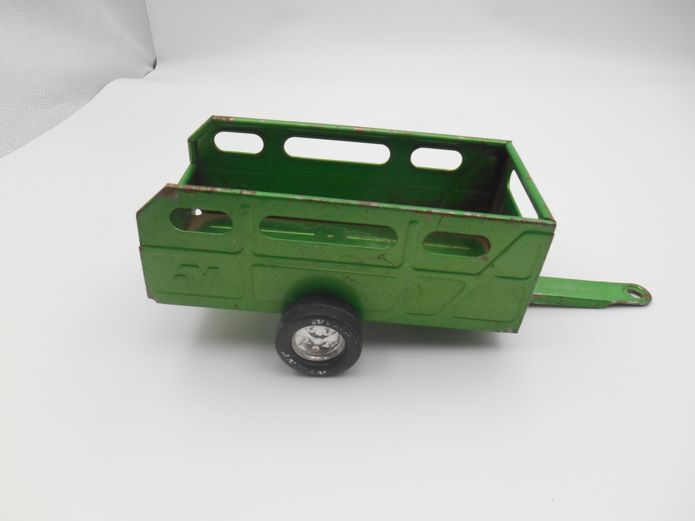 Vintage Nylint Green Farm Utility Trailer Pressed Steel Toy