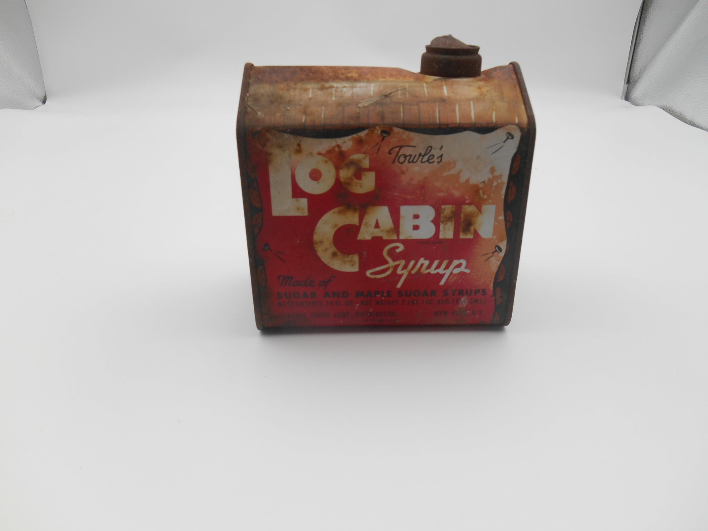 Vintage Towle's Log Cabin Syrup Tin – 24 oz Advertising Can